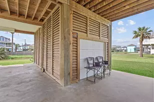 2929 Lakeside, Crystal Beach, TX 77650 - Photo 42