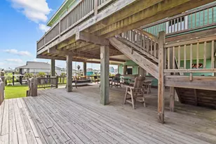 2929 Lakeside, Crystal Beach, TX 77650 - Photo 30