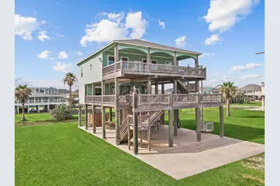 2929 Lakeside, Crystal Beach, TX 77650 - Photo 2