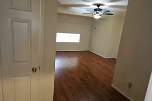 2425 Holly Hall St St, Houston, TX 77054 - Photo 20