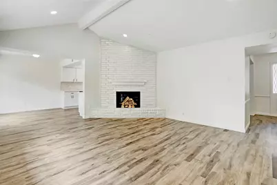 14035 Myrtlea Drive, Houston, TX 77079 - Photo 16