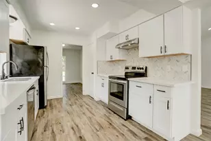 14035 Myrtlea Dr, Houston, TX 77079 - Photo 10