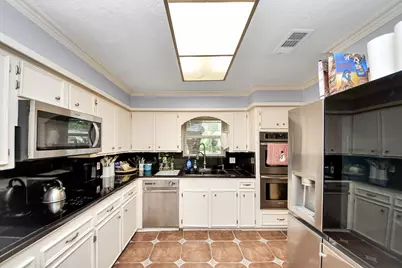 8923 Haverstock Drive, Houston, TX 77031 - Photo 16