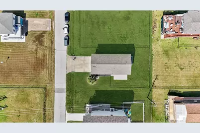 4215 Grayson Drive, Galveston, TX 77554 - Photo 34