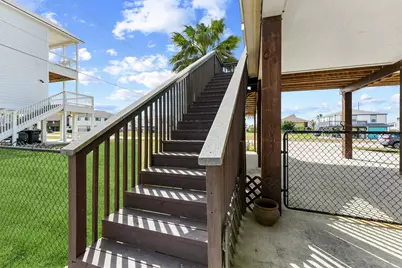 4215 Grayson Drive, Galveston, TX 77554 - Photo 24