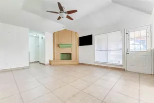 4247 Southchase Ln, Houston, TX 77014 - Photo 14