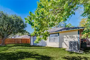 4247 Southchase Ln, Houston, TX 77014 - Photo 34