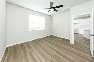 9221 Crestone Peak Dr, Willis, TX 77318 - Photo 8