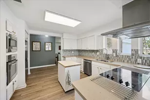 7807 Del Rey Ln, Houston, TX 77071 - Photo 8