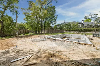 403 Trails Court, Houston, TX 77024 - Photo 30