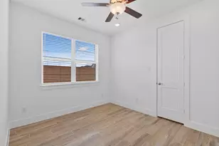 1218 Vlg Fls Dr, Missouri City, TX 77459 - Photo 8