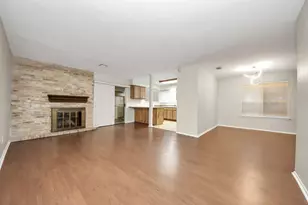 13603 Hollowgreen Dr, Houston, TX 77082 - Photo 8