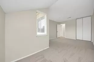 13603 Hollowgreen Dr, Houston, TX 77082 - Photo 32