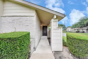 13603 Hollowgreen Dr, Houston, TX 77082 - Photo 2