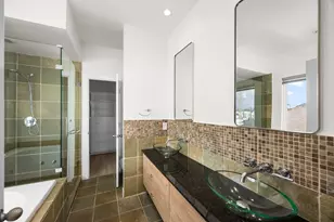 5632 Kiam St, Houston, TX 77007 - Photo 12