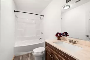 10530 Royal York Dr, Conroe, TX 77303 - Photo 12
