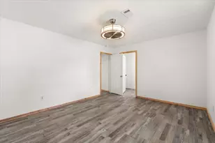 10530 Royal York Dr, Conroe, TX 77303 - Photo 10