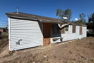 5714 Groveton St, Houston, TX 77033 - Photo 14