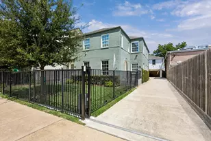 618 Branard St, Houston, TX 77006 - Photo 2
