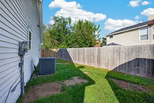 10523 Lands End Dr, Houston, TX 77099 - Photo 44
