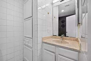 10523 Lands End Dr, Houston, TX 77099 - Photo 32
