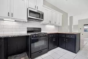 10523 Lands End Dr, Houston, TX 77099 - Photo 22
