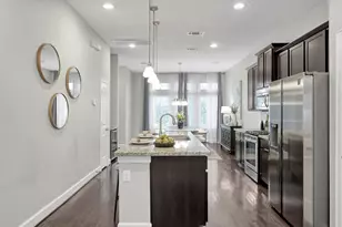 351 W 26th St, Houston, TX 77008 - Photo 26