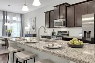 351 W 26th St, Houston, TX 77008 - Photo 22