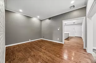 4053 Breakwood Dr, Houston, TX 77025 - Photo 12