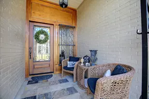 4053 Breakwood Dr, Houston, TX 77025 - Photo 4