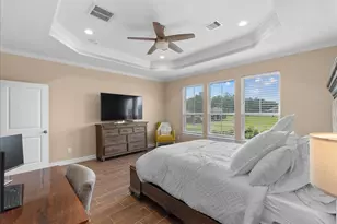 907 Oak St, Anahuac, TX 77514 - Photo 20