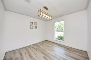 8126 Clover Gardens Dr, Houston, TX 77095 - Photo 8