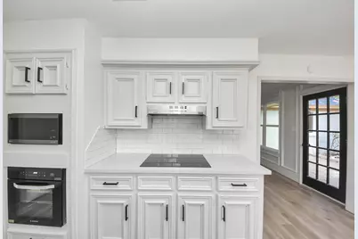 8126 Clover Gardens Drive, Houston, TX 77095 - Photo 18
