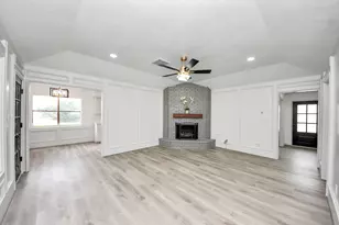 8126 Clover Gardens Dr, Houston, TX 77095 - Photo 12