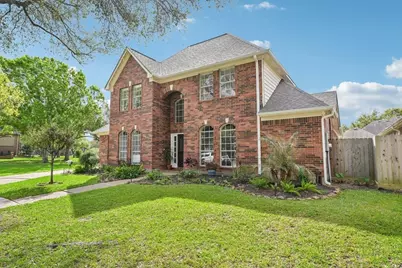 2202 Castle Bay Drive, League City, TX 77573 - Photo 2