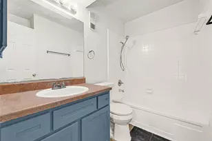 8100 Creekbend Dr, Houston, TX 77071 - Photo 12