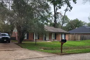 2110 Eagle Point Rd, Crosby, TX 77532 - Photo 2