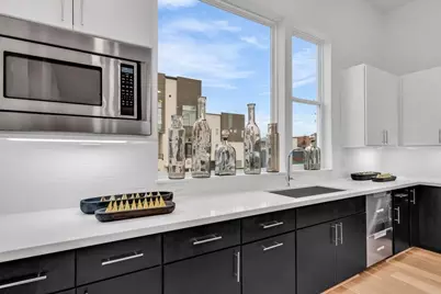 3 N Saint Charles Street #C, Houston, TX 77003 - Photo 6