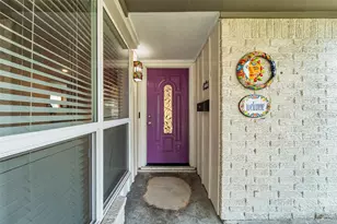 7422 Jackwood St, Houston, TX 77074 - Photo 2