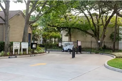 10049 Westpark Drive #132, Houston, TX 77042 - Photo 2