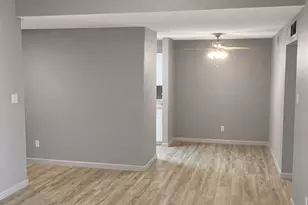 10049 Westpark Dr, Houston, TX 77042 - Photo 10