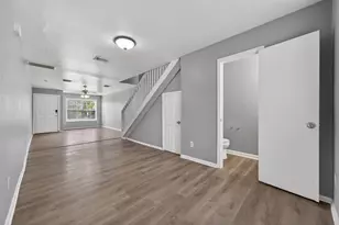 2302 Abernathy St, Houston, TX 77026 - Photo 4