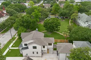 111 E 18th St, Houston, TX 77008 - Photo 44