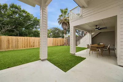 111 E 18th Street, Houston, TX 77008 - Photo 34