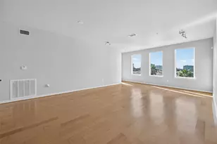 505 Jackson Hill St, Houston, TX 77007 - Photo 4