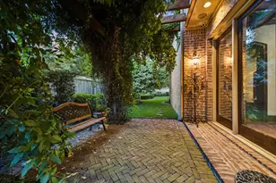 11909 Knippwood Ln, Bunker Hill Village, TX 77024 - Photo 32