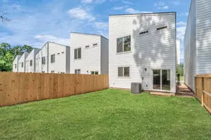 5818 Burt St, Houston, TX 77091 - Photo 32