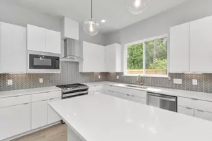 5818 Burt St, Houston, TX 77091 - Photo 12