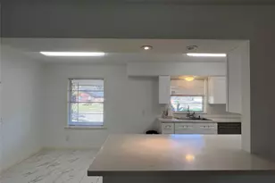 5103 Creekbend Dr, Houston, TX 77035 - Photo 4
