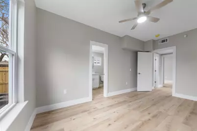 219 E James Street, Baytown, TX 77520 - Photo 12